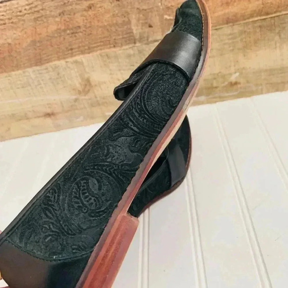 Sole Society Embossed Leather Flats - Picture 5 of 7